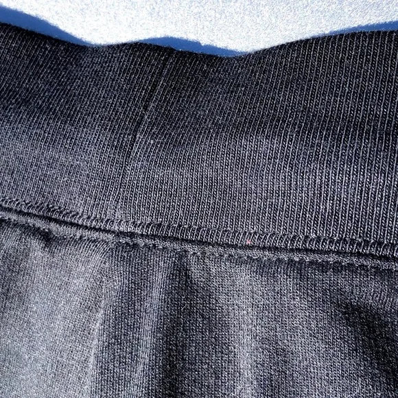 Disneyland Shorts Size Extra Large Black And White - Picture 11 of 15